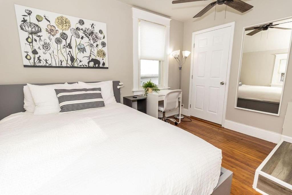 Cozy Riverfront Bungalow With Stunning Views Covington Exterior foto